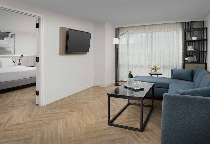 סוויטה נשיאותית, Radisson Blu  Fargo