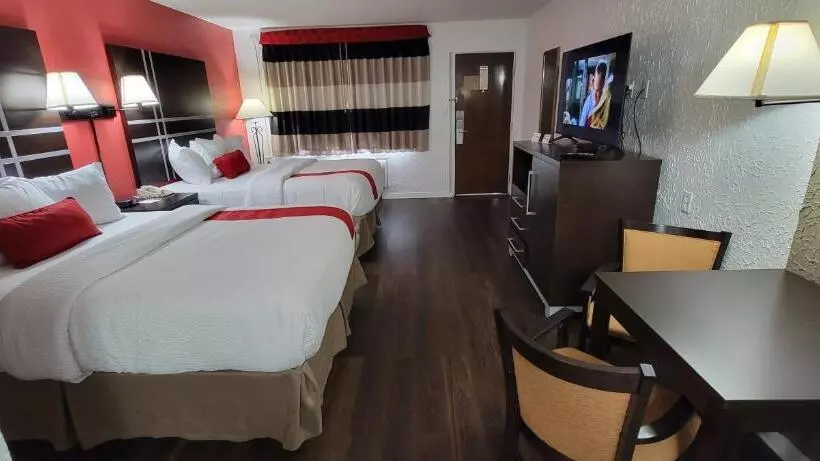 اتاق استاندارد, Ramada By Wyndham Mountain Home