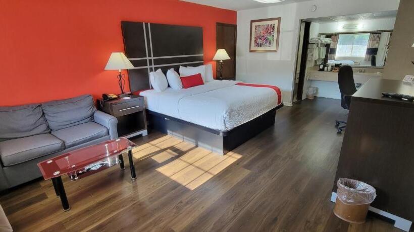 غرفة قياسية سرير كينج, Ramada By Wyndham Mountain Home