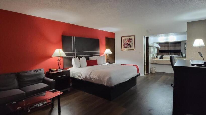 غرفة قياسية سرير كينج, Ramada By Wyndham Mountain Home