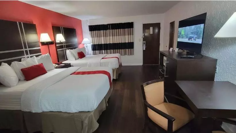اتاق استاندارد با تخت دو نفره بزرگ, Ramada By Wyndham Mountain Home