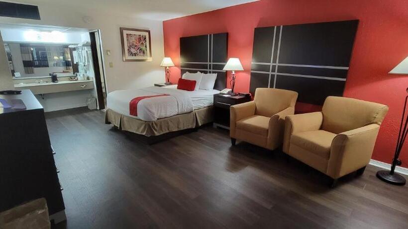 חדר סטנדרט עם מיטת קווין, Ramada By Wyndham Mountain Home