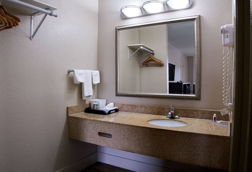 غرفه قياسيه سريرين مزدوجين, Super 8 By Wyndham Garysburg/roanoke Rapids