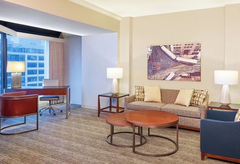 Deluxe Suite, The Westin Chicago River North