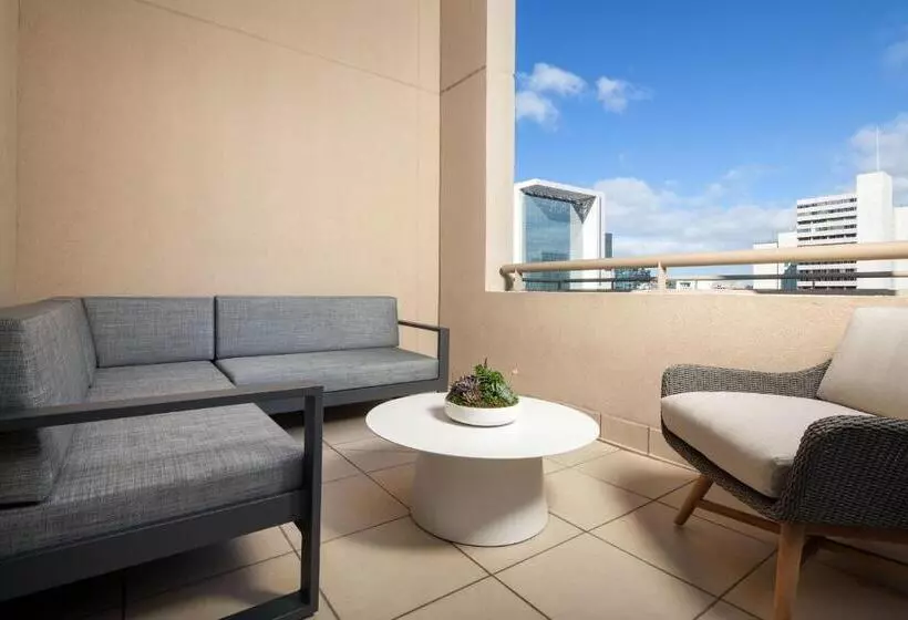 اتاق دلوکس با تخت کینگ و چشم‌انداز شهر, The Westin San Diego Gaslamp Quarter