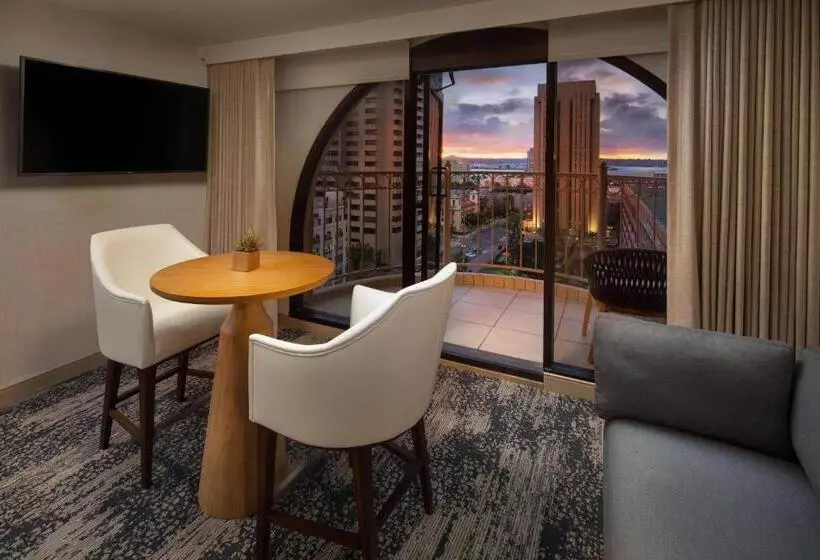 سوئیت جونیور با تخت بزرگ, The Westin San Diego Gaslamp Quarter