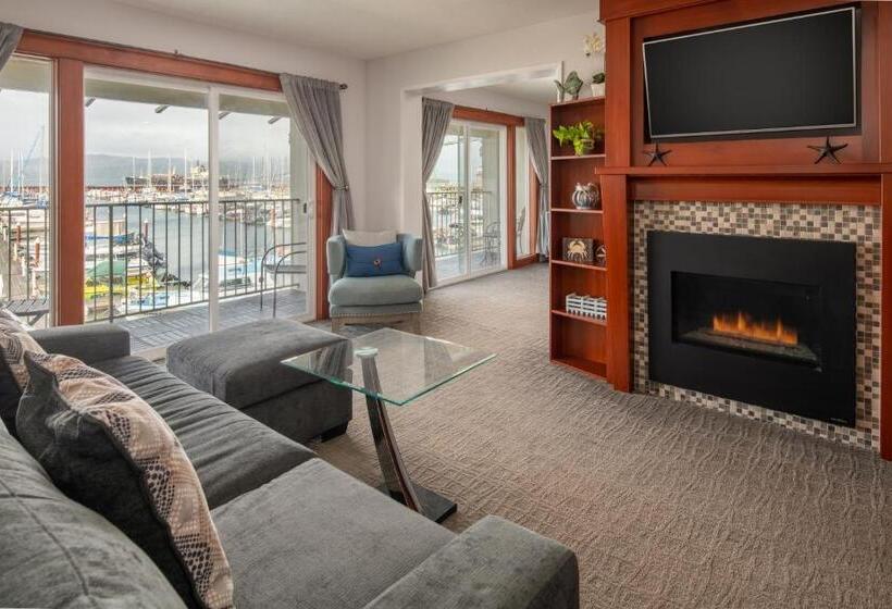 جناح سرير كينج, Astoria Riverwalk Inn