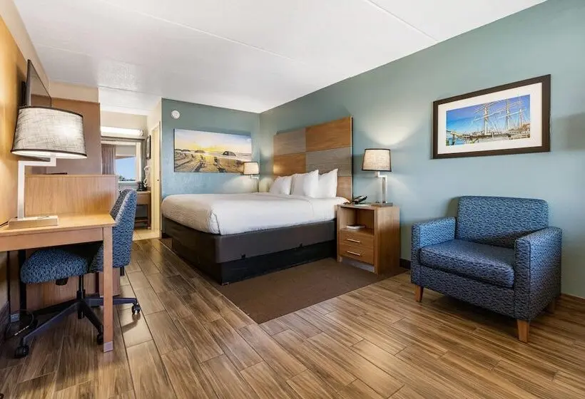 キングサイズベッドのスタンダードルーム, Clarion Pointe Galveston Beachfront
