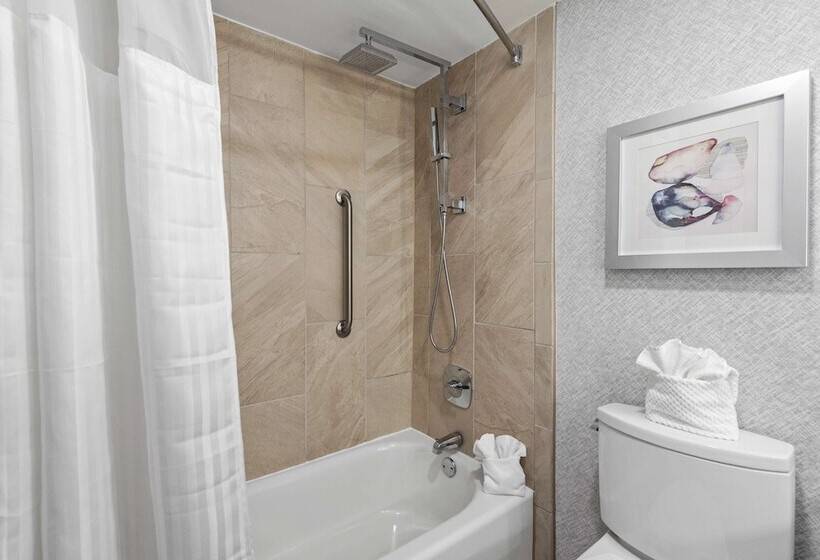 חדר סטנדרט שתי מיטות זוגיות, Doubletree By Hilton Columbus