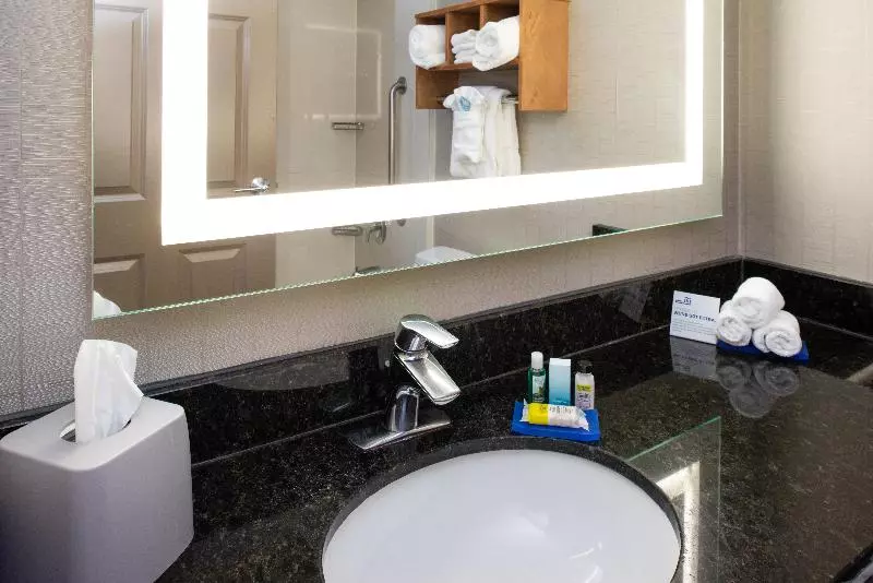 Standard-huone King-vuode, Holiday Inn Express San Francisco Airport South, An Ihg