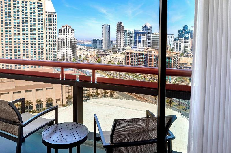 غرفة قياسية سرير كينج, San Diego Marriott Marquis And Marina