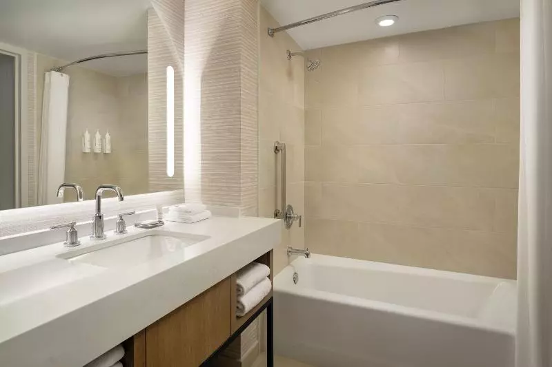 اتاق استاندارد برای معلولان, San Diego Marriott Marquis And Marina
