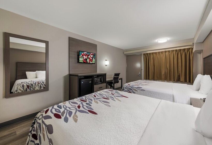 디럭스 룸, Red Roof Inn Hickory