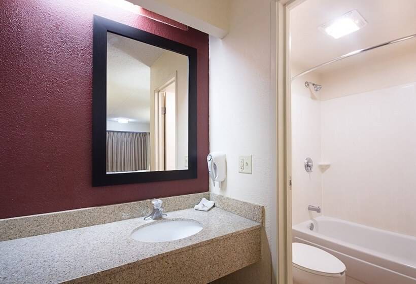 غرفة ديلوكس, Red Roof Inn Madison, Wi