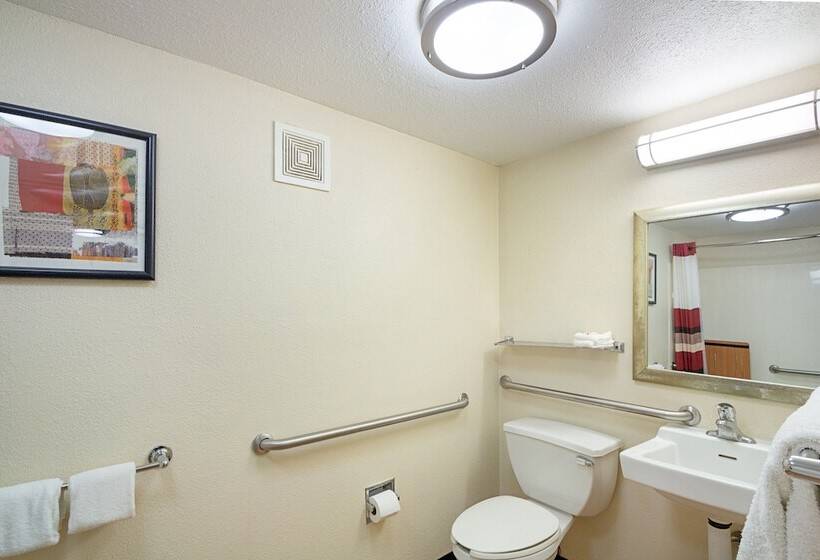 غرفة ديلوكس, Red Roof Inn Madison, Wi