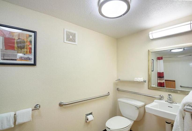 غرفة سوبيريور لذوى الاحتياجات الخاصة, Red Roof Inn Madison, Wi