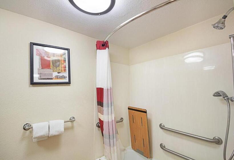 适合残疾人士使用的高档房间, Red Roof Inn Madison, Wi