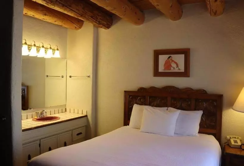 ジュニアスイート, Sagebrush Inn & Suites