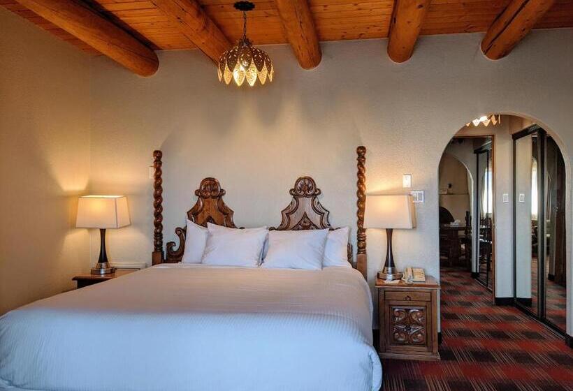 デラックススイート, Sagebrush Inn & Suites