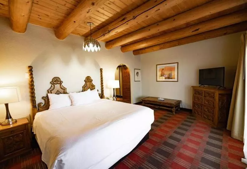 デラックススイート, Sagebrush Inn & Suites