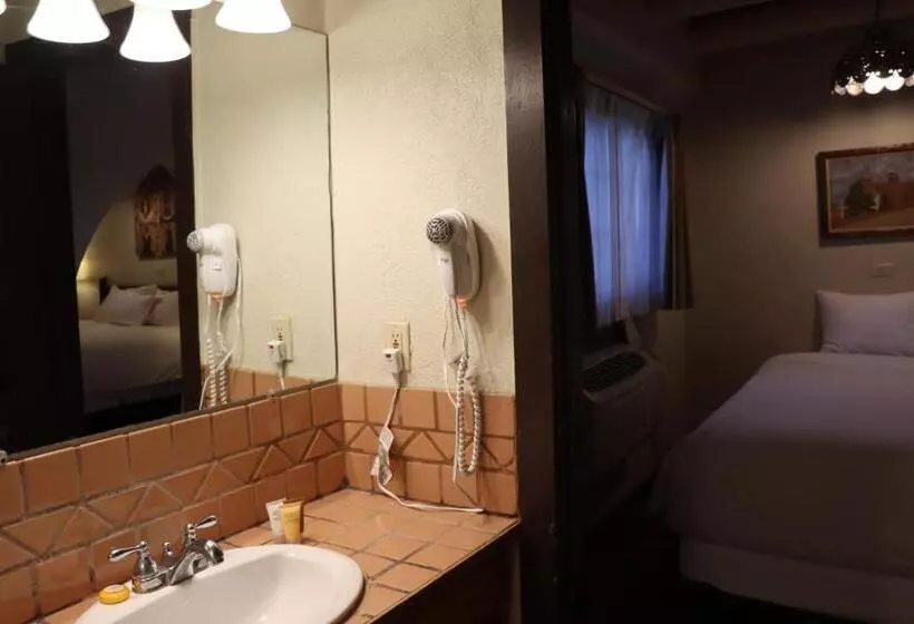 スタンダードルーム, Sagebrush Inn & Suites
