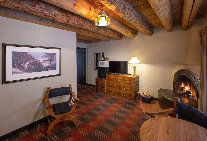 小型套房, Sagebrush Inn & Suites