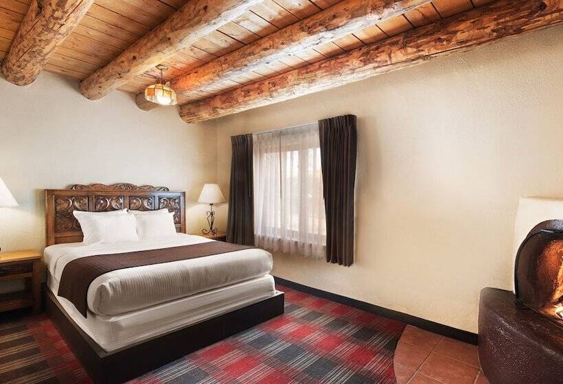 ジュニアスイート, Sagebrush Inn & Suites