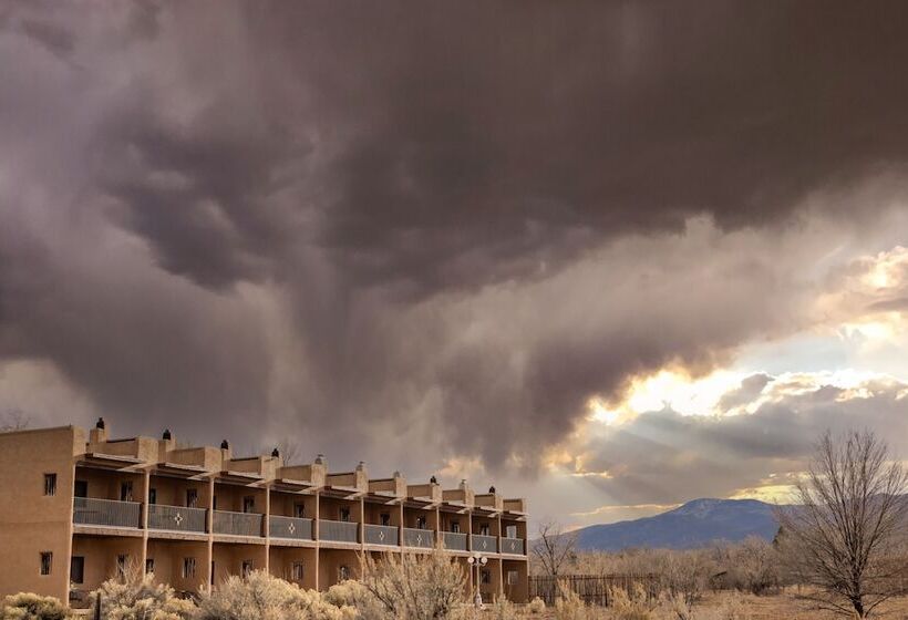 デラックスルーム, Sagebrush Inn & Suites