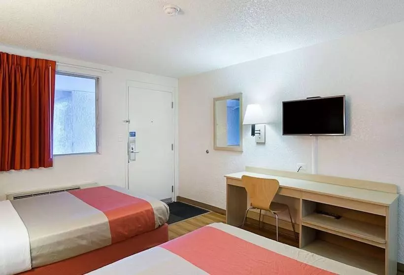 اتاق استاندارد با 2 تخت دوبل, Motel 6 Denver, Co Downtown