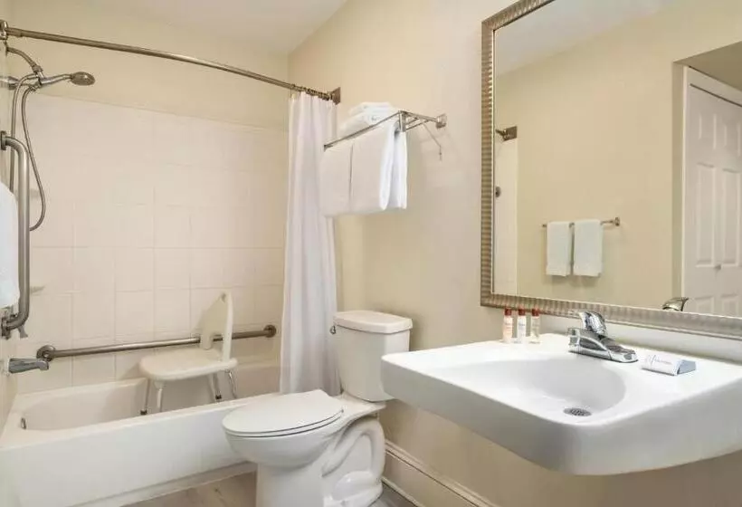 身障者適用スイートルーム, Hawthorn Suites By Wyndham Tinton Falls