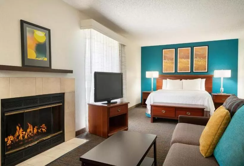 スタンダードスタジオ, Hawthorn Suites By Wyndham Tinton Falls