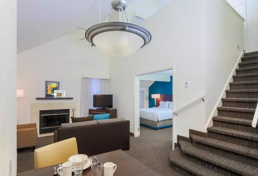 ペントハウススイート, Hawthorn Suites By Wyndham Tinton Falls