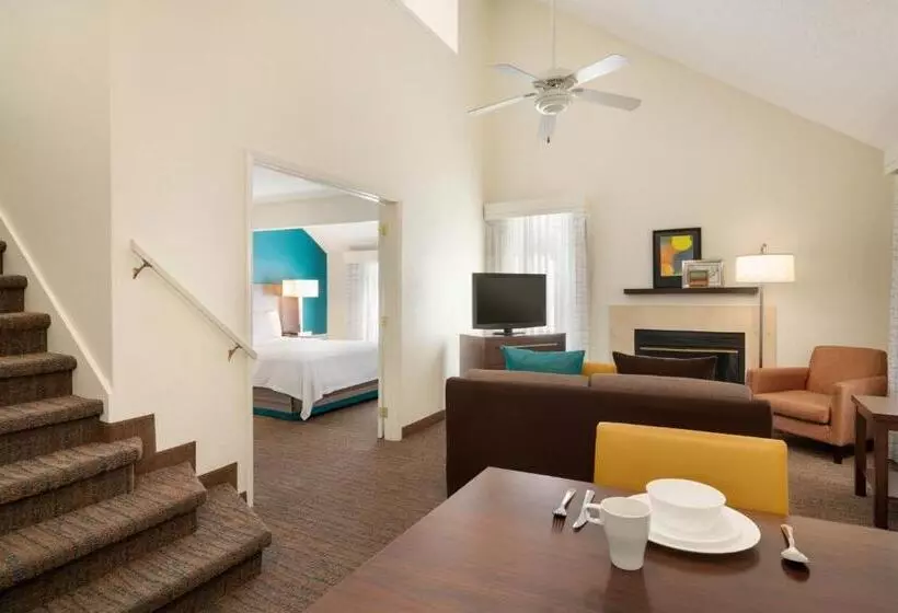 ペントハウススイート, Hawthorn Suites By Wyndham Tinton Falls