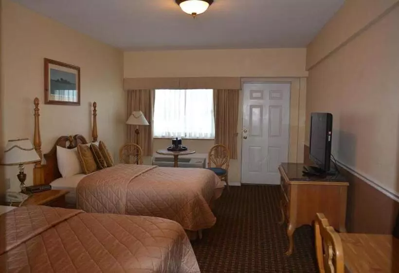 バルコニー付きスタンダードルーム, Riveredge Resort