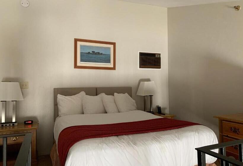 סוויטה עם נוף לנהר, Riveredge Resort