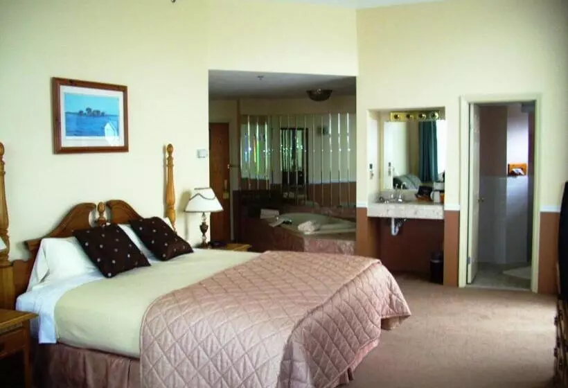 キングサイズベッドのスイートルーム, Riveredge Resort
