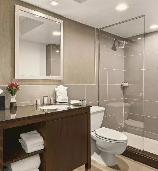 キングサイズベッドのスタンダードルーム, Armon Hotel & Conference Center Stamford Ct