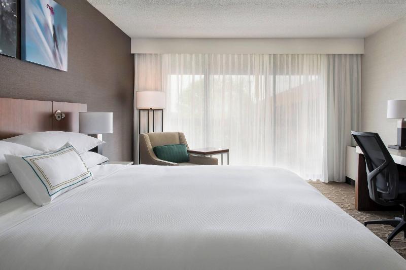 Стандартный Номер Кровать Кинг, Delta Hotels By Marriott Mount Pleasant