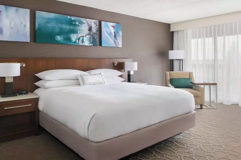 キングサイズベッドのスタンダードルーム, Delta Hotels By Marriott Mount Pleasant