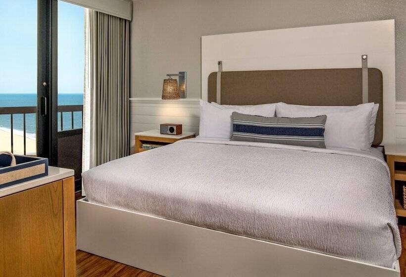 带海景的高级套房, Ashore Resort & Beach Club