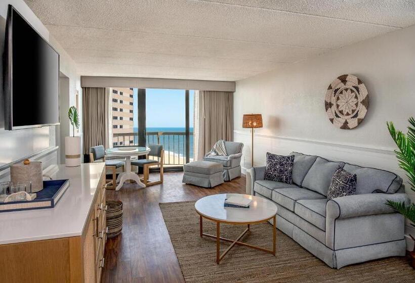 带海景的高级套房, Ashore Resort & Beach Club