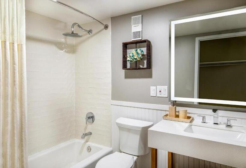 带海景的标准房, Ashore Resort & Beach Club