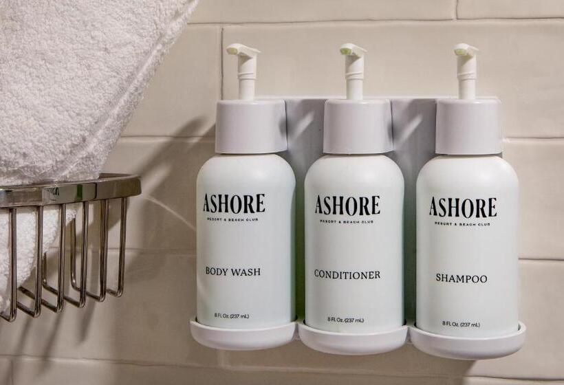 带大床的标准工作室, Ashore Resort & Beach Club