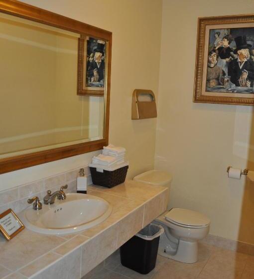 غرفة قياسية حمام مشترك, Cardinal