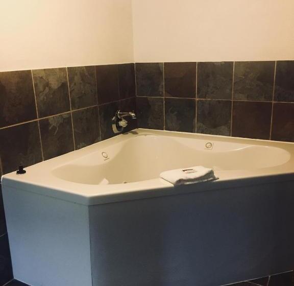 디럭스 스위트 킹 침대, Days Inn By Wyndham Sherman