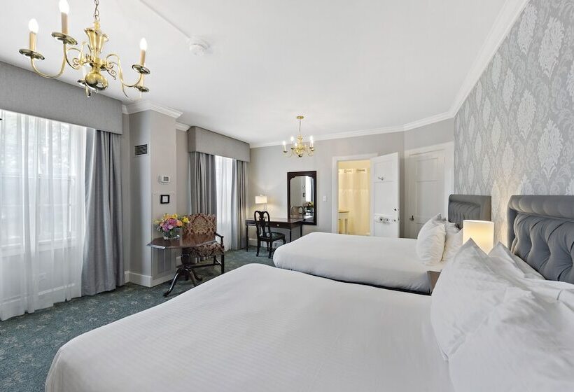 غرفة ديلوكس, Hawthorne