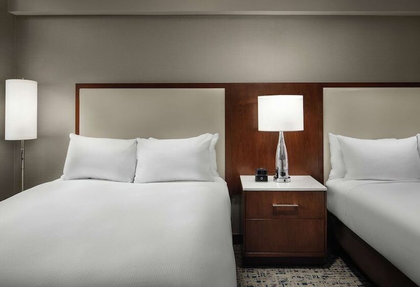 스탠다드 룸 더블 침대 2개, Hilton Boston Logan Airport