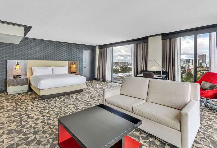 주니어 스위트 킹사이즈 침대, Hilton Boston Logan Airport