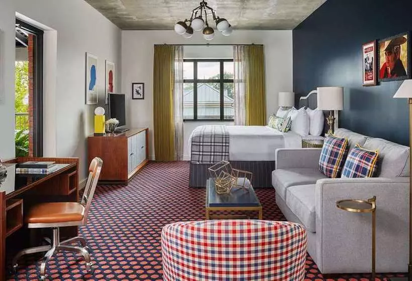 キングサイズベッドのジュニアスイート, Hilton Boston Logan Airport