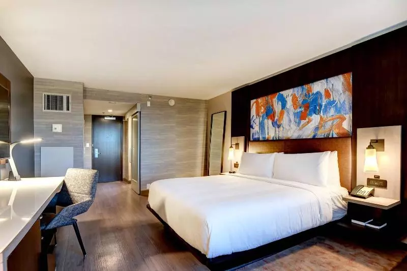 Standard-huone King-vuode, Tulsa Marriott Southern Hills